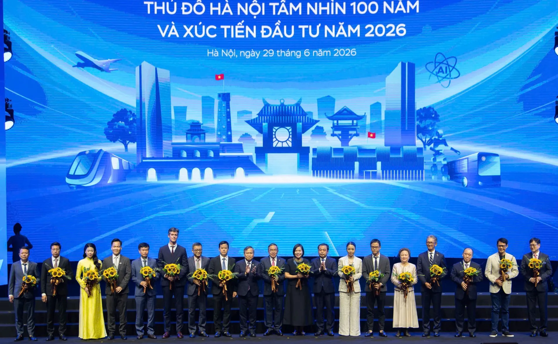 Lãnh đạo Hội Kiến trúc sư Hà Nội tham dự Hội nghị công bố Quy hoạch tổng thể Thủ đô Hà Nội tầm nhìn 100 năm